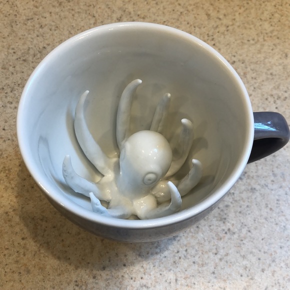 Octopus Mug - Picture 1 of 4